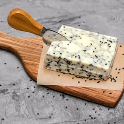 Halloumi with Nigella 200g