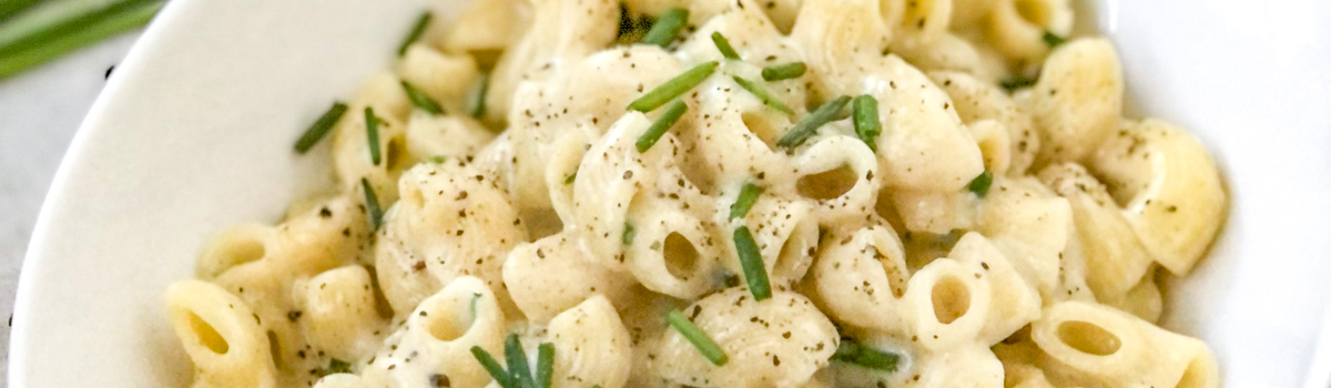 CREAMY MAC AND CHEESE